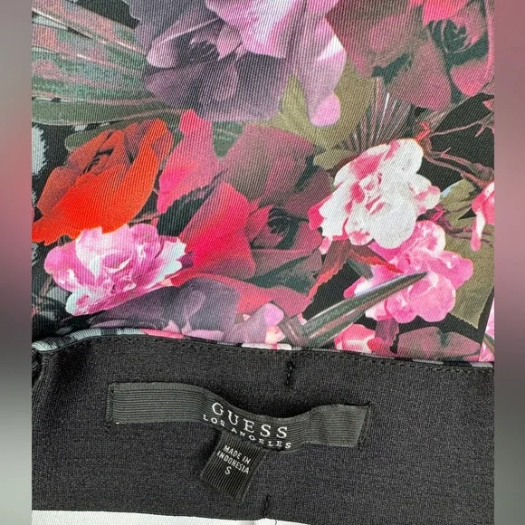 Guess Pencil Skirt - Picture 4 of 4